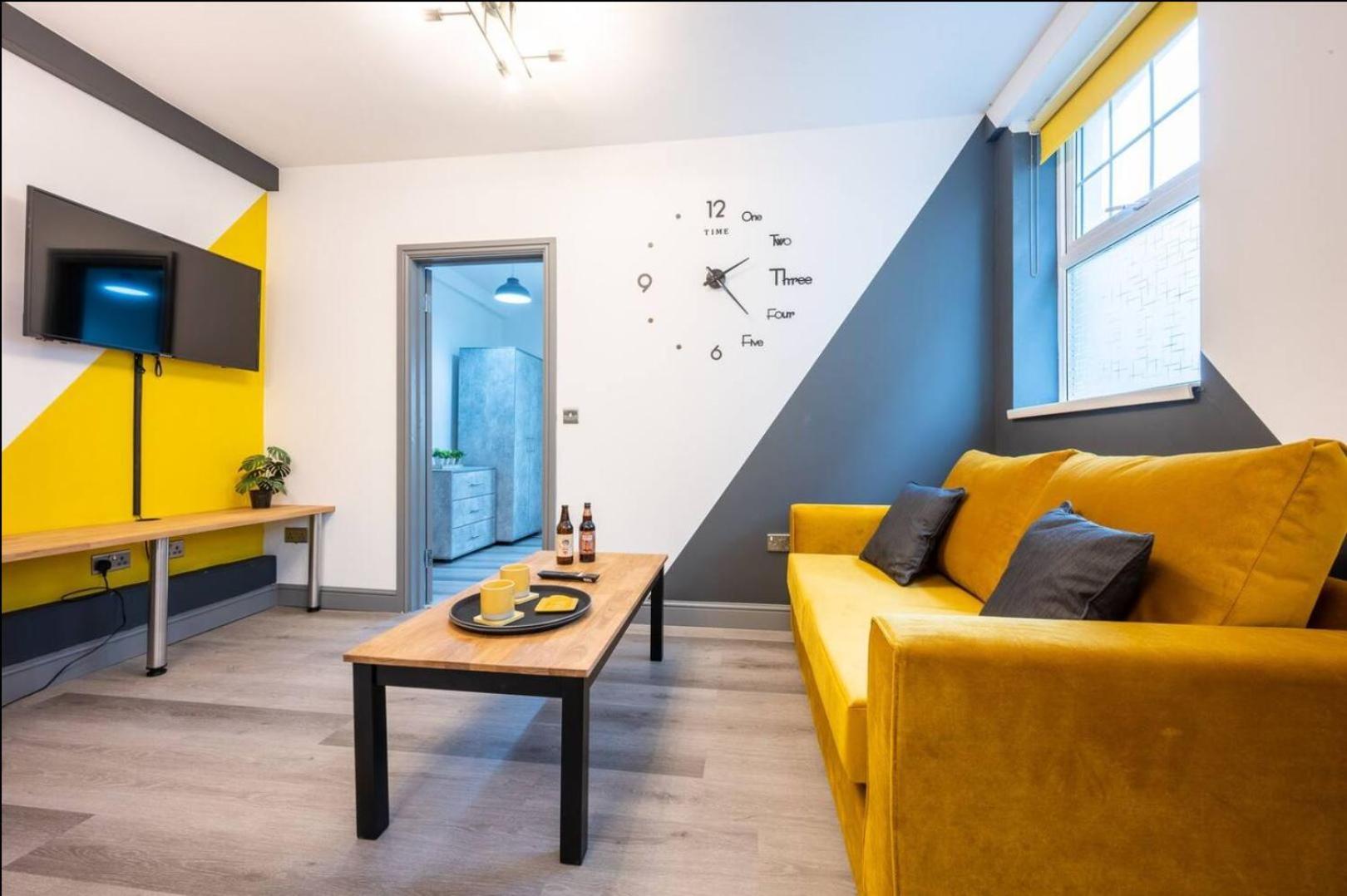 Stunning One Bedroom Apartments Near Shops & Central Кардифф Экстерьер фото